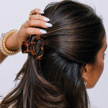 Load image into Gallery viewer, Open Tortoise Petite Hair Clip