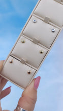 Load image into Gallery viewer, Flat Round Puff Stud Earrings - 14K Gold