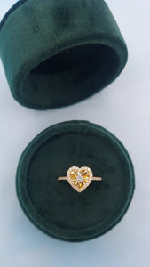 Dancing Diamond Heart Ring - 18K Yellow Gold