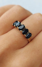 Load image into Gallery viewer, Five Stone Onyx Ring - 10K Yellow Gold - Estate Jewelry