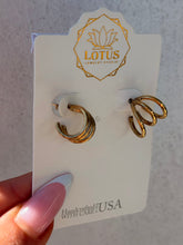 Load image into Gallery viewer, Tris Earrings - Lotus Jewelry