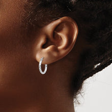 Load image into Gallery viewer, 2mm Diamond Cut Hoop Earrings - 2mm Diamond Cut Hoop Earrings