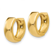 Load image into Gallery viewer, Chunky Small Hinged Hoop Earrings - 14K Yellow Gold