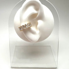 Load image into Gallery viewer, Baguette Ear Cuff