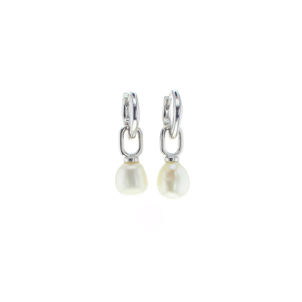 Isla Pearl Drop Earrings