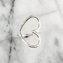 Load image into Gallery viewer, Sideways Open Heart Ring