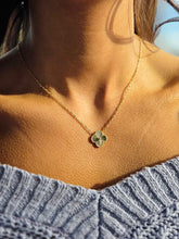 Load image into Gallery viewer, Fluted Clover Flower Necklace with Mother of Pearl Flower - 14K Yellow Gold