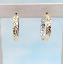 Load image into Gallery viewer, 3/4” Diamond Cut Two Tone  Hoops - 14K Yellow Gold