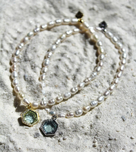 Load image into Gallery viewer, Stardust Pearl Bracelet - Chloe &amp; Lois
