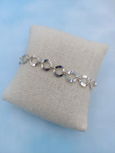 Load image into Gallery viewer, 7&quot; Circle Link Bracelet - Sterling Silver