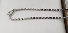 Load image into Gallery viewer, Sterling Silver Italian Horn on 18&quot; Italian Cable Chain