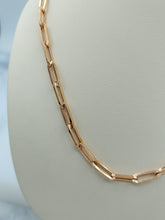 Load image into Gallery viewer, 14K 18&quot; Rose Gold Paperclip necklace