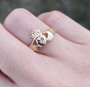 Claddagh Ring with Diamond - 14K Yellow Gold