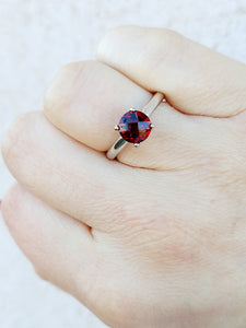 Solitaire Garnet and Diamond Ring - 14K White Gold