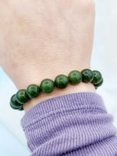 Load image into Gallery viewer, Green Jade Stretch Bracelet