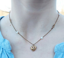 Load image into Gallery viewer, Pearl &amp; Hearts Necklace - Gold Plated Sterling Silver