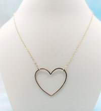 Load image into Gallery viewer, &quot;I Heart Paris&quot; Open Heart Necklace