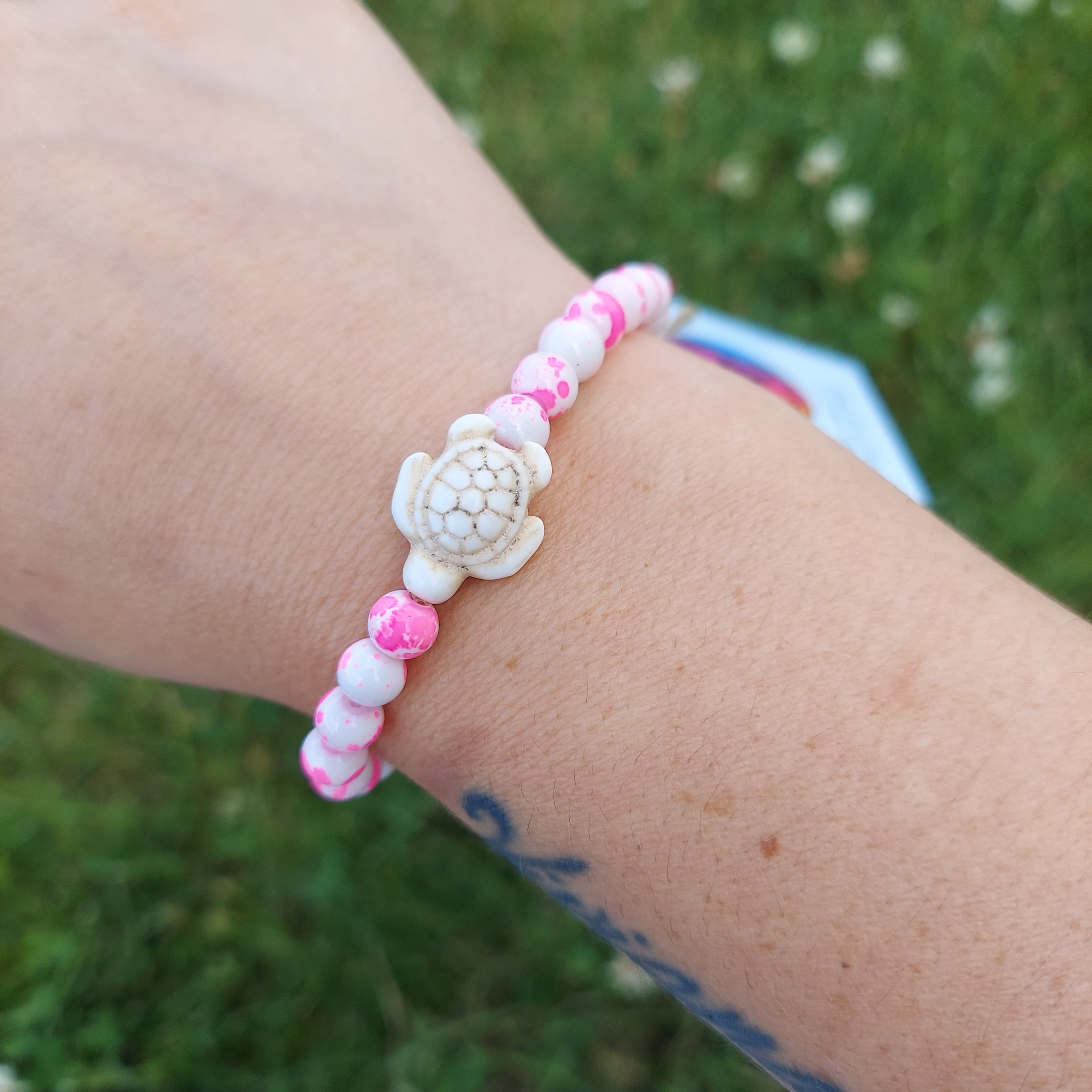 Pink deals turtle bracelet