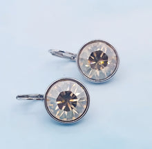 Load image into Gallery viewer, Champagne Crystal Leverback Earrings