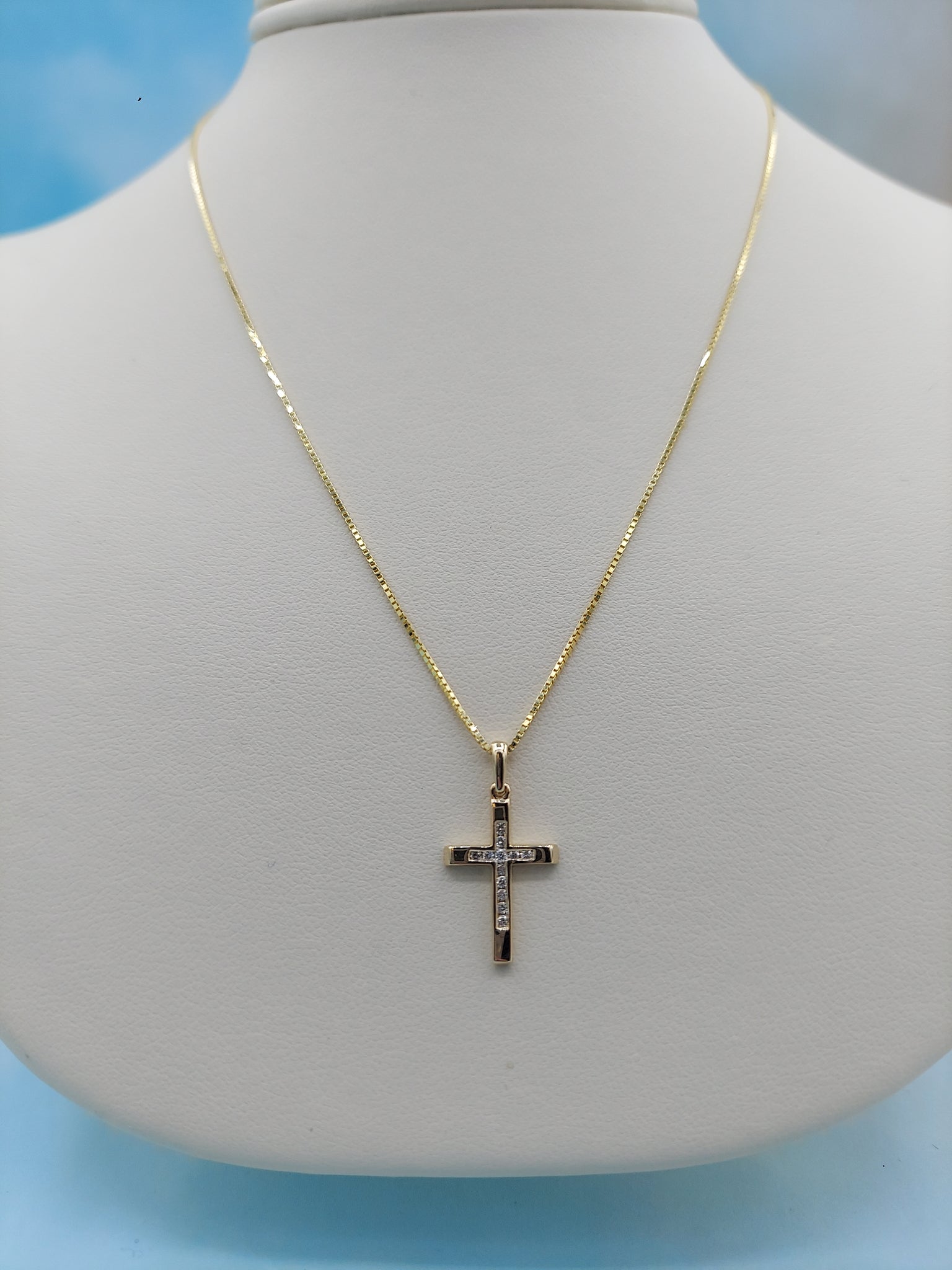 14k solid gold top box chain with cross necklace