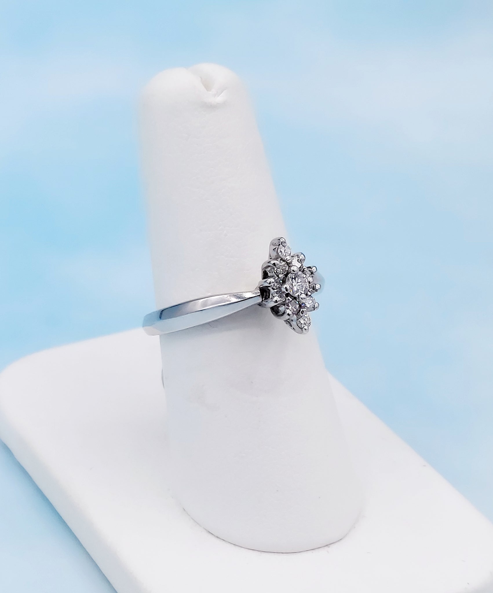 Genuine Diamond Cluster Ring – NaturalGemsAtelier
