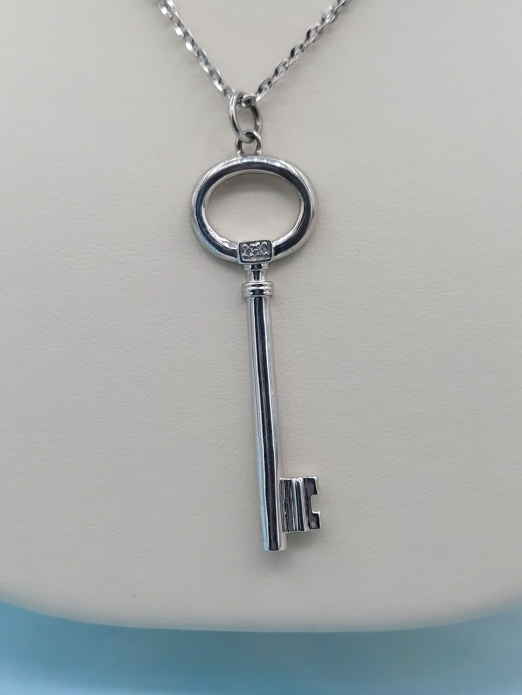 Skeleton Key pendant in sterling silver