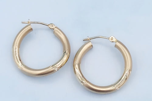 Curved Matte and Shiny Hoops - 14K