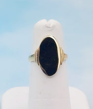 Load image into Gallery viewer, Solid Oval Signet Ring - 14K Yellow Gold