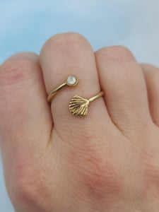 Shell Wrap Ring  - Alex and Ani