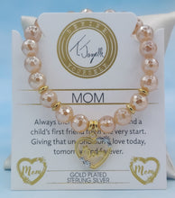 Load image into Gallery viewer, Gold Mom Heart Charm Bracelet - TJazelle