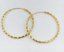 Load image into Gallery viewer, 1.25" Diamond Cut Endless Hoops- 22K Yellow Gold