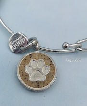 Load image into Gallery viewer, Dune Beach Bangle - Paw Print Circle
