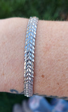 Load image into Gallery viewer, Chevron Diamond Cut Bracelet - 14K White Gold