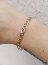 Load image into Gallery viewer, 7.5" Yellow Gold Curb Chain Bracelet - 10K