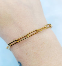 Load image into Gallery viewer, 7.5" Paperclip Bracelet - Gold Plated Sterling Silver