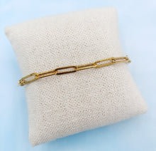 Load image into Gallery viewer, 7.5" Paperclip Bracelet - Gold Plated Sterling Silver