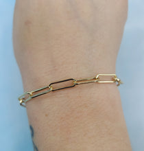 Load image into Gallery viewer, 7.5&quot; Paperclip Bracelet - Gold Plated