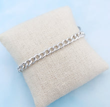 Load image into Gallery viewer, 7.5&quot; Silver Tone Link Bracelet - Liza