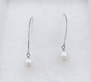 Pearl- Threader Earring