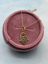 Load image into Gallery viewer, 14k Yellow Gold Hamsa &amp; Chain