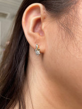 Load image into Gallery viewer, Shooting Star Studs - 10K Gold