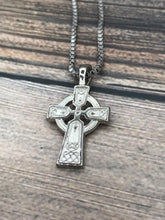 Load image into Gallery viewer, Celtic Cross with Box Chain