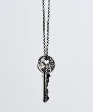 Load image into Gallery viewer, Classic Key Necklace In Black