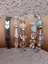 Load image into Gallery viewer, Icicle $10 Stretch Bracelet