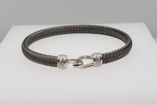 Load image into Gallery viewer, Grande Italian Hook Bangle Bracelets