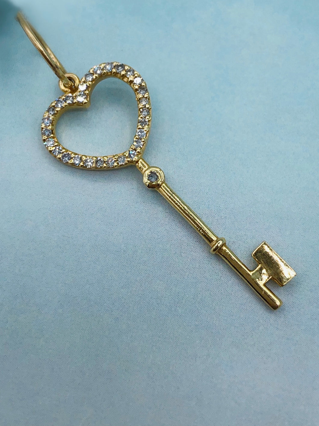14k Yellow Gold Diamond Heart Key Charm