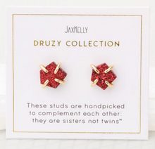Load image into Gallery viewer, Burgundy Druzy Prong
