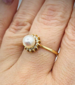 Pearl & Diamond Ring - 14K Yellow Gold