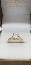 Load image into Gallery viewer, 14K Yellow Gold Certified Round (Brilliant) Diamond Engagement Ring